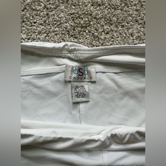 Women’s OSO Casuals White Capri Legging - Picture 5 of 6